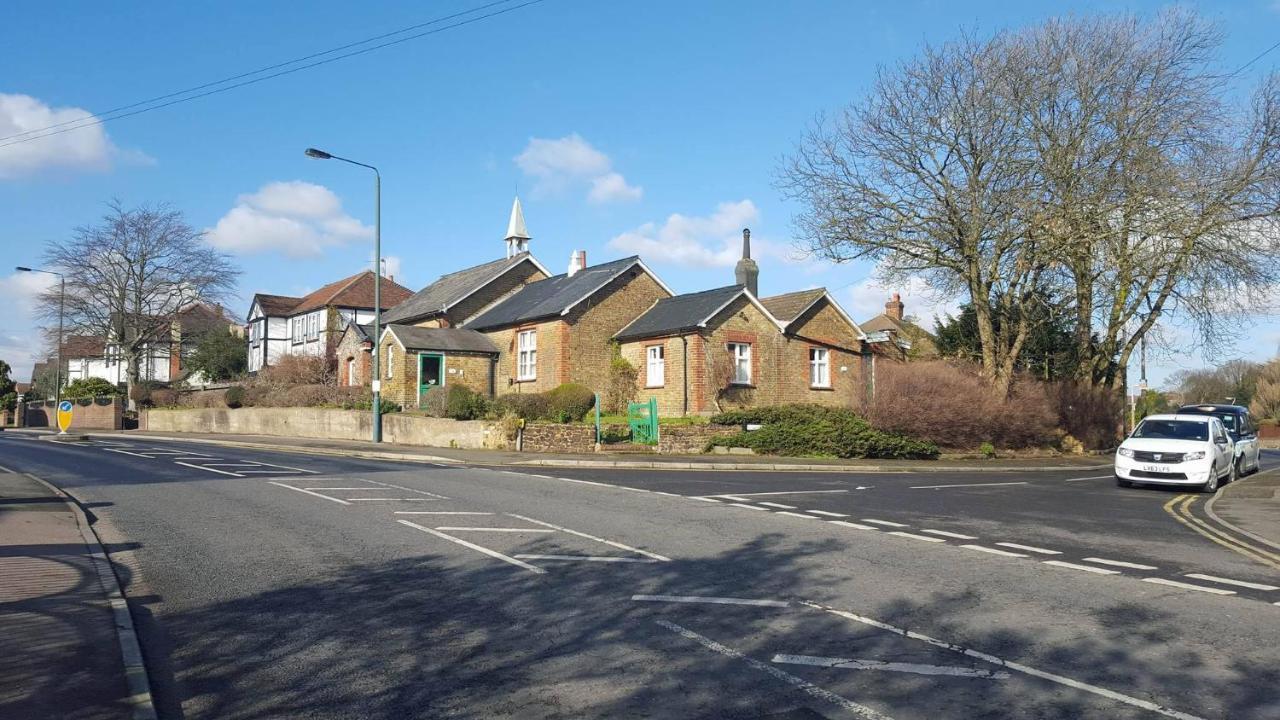 Converted Bungalow In Bexley London Exterior photo